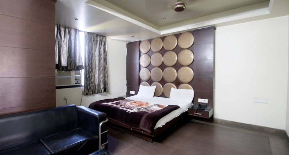 TG Stays Paharganj 2690-2695, New Delhi 4